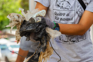 Más Río Menos Basura: en 90 minutos se recolectaron 72 bolsas de residuos, llenando 5 contenedores
